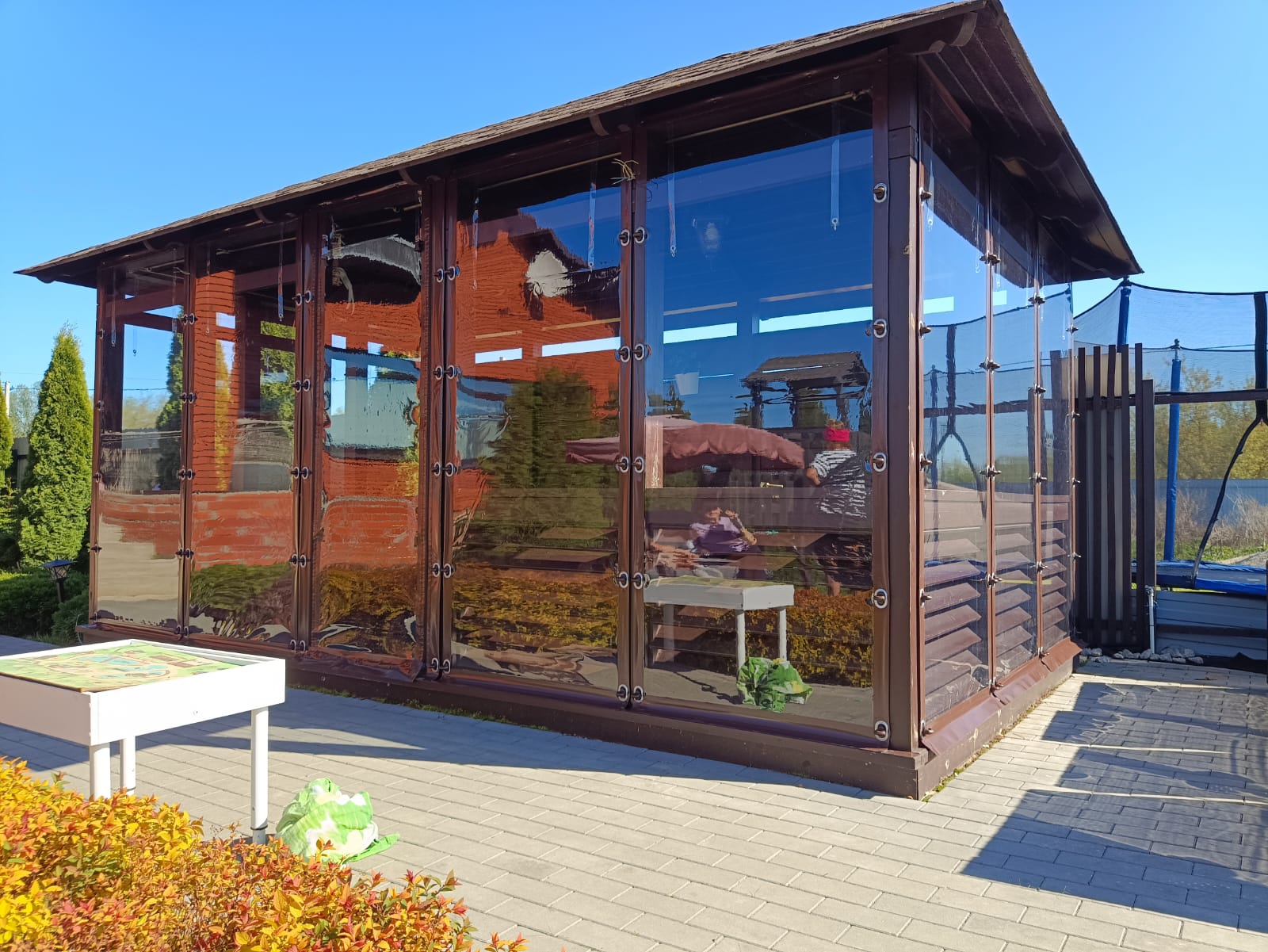 Веранда с мягкими окнами из ПВХ